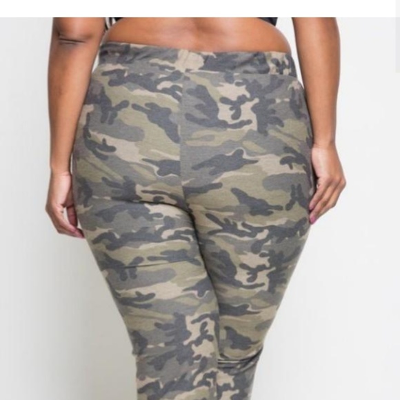 Pants/Joggers - Picture 6 of 6